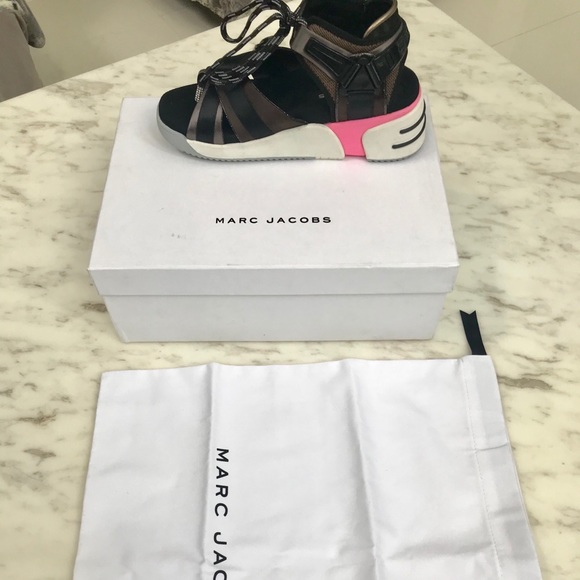 Marc Jacobs Somewhere sandal - Picture 10 of 13